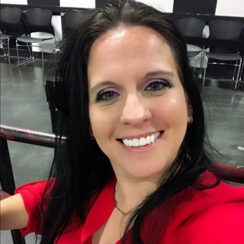 Meet your Posher, Kendra